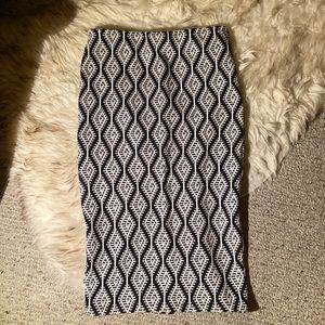 Zara bodycon Skirt with geometric print Sz S